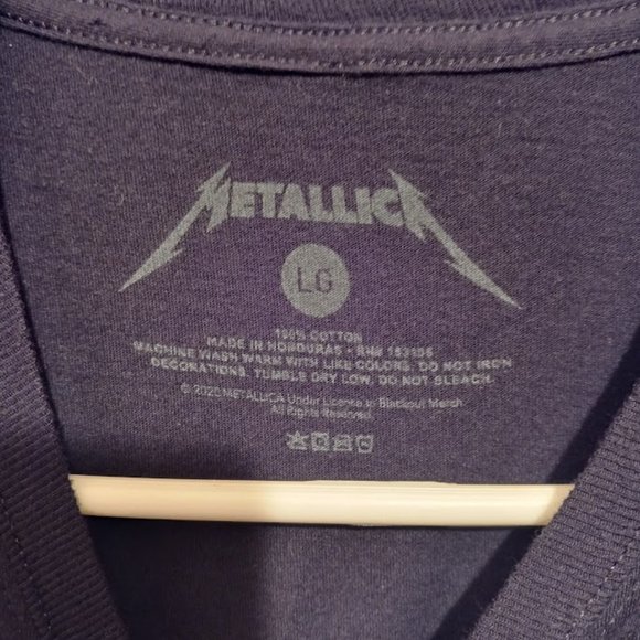 Metallica Short Sleeve Graphic Tee  Size Large - Picture 3 of 3